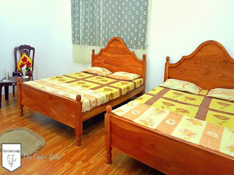 City Centre Lodge Ponnarankulama Luaran gambar