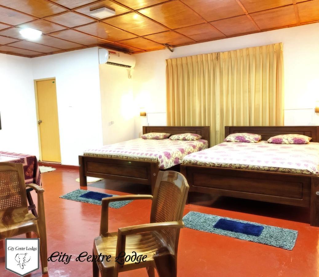 City Centre Lodge Ponnarankulama Luaran gambar